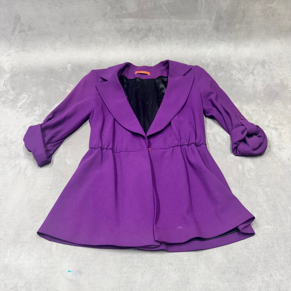 Alice + Olivia Ena peplum blazer featuring a gathered elastic waist and three